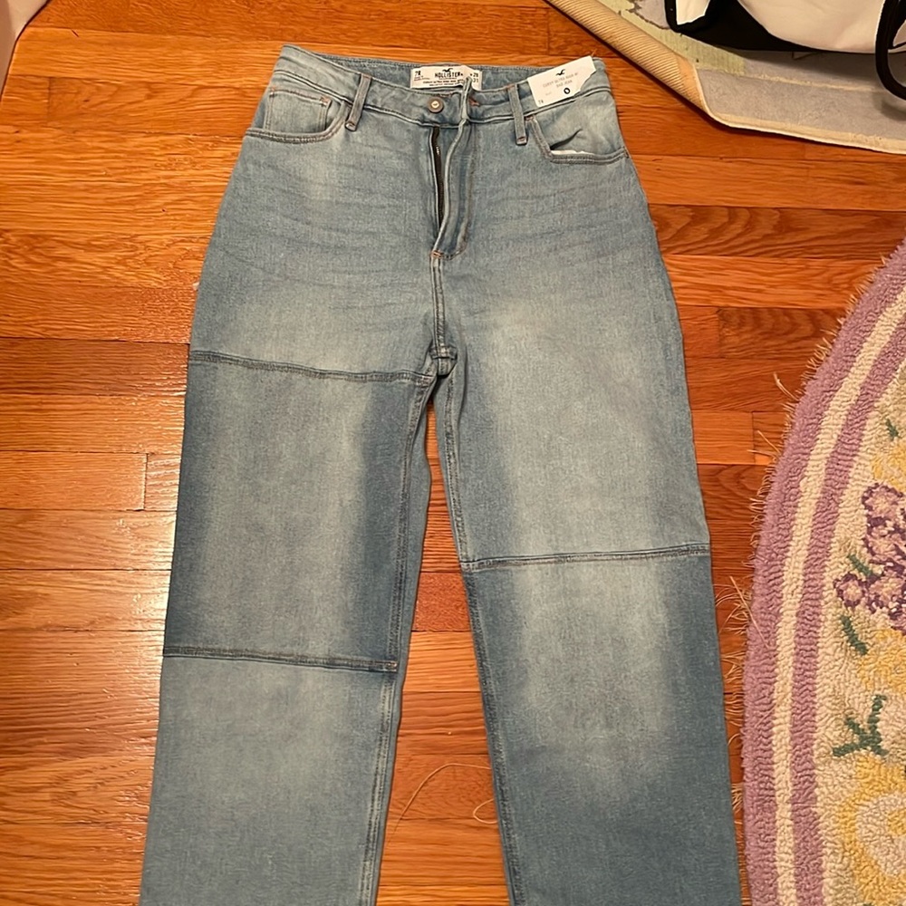 Hollister light blue dad jeans brand new 28in waist (size 7 regular)